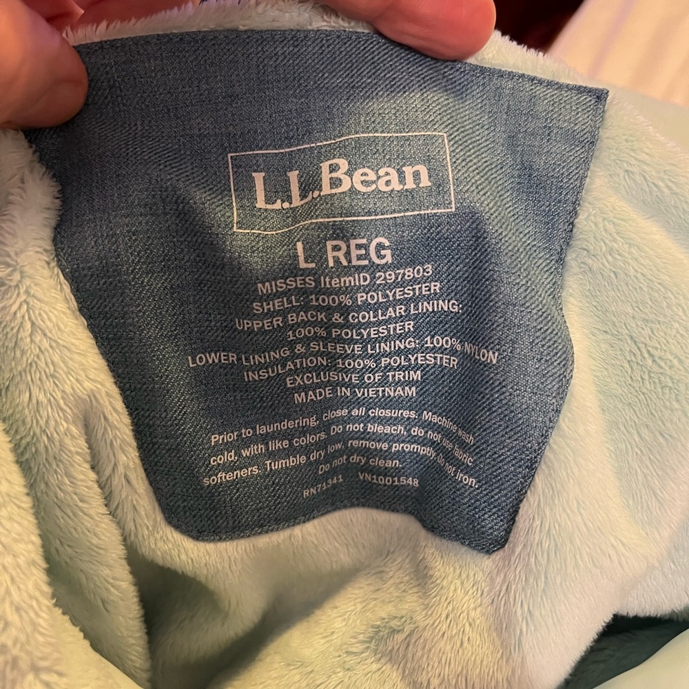 L.L. Bean Women’s Teal Performance Jacket - Picture 10 of 16